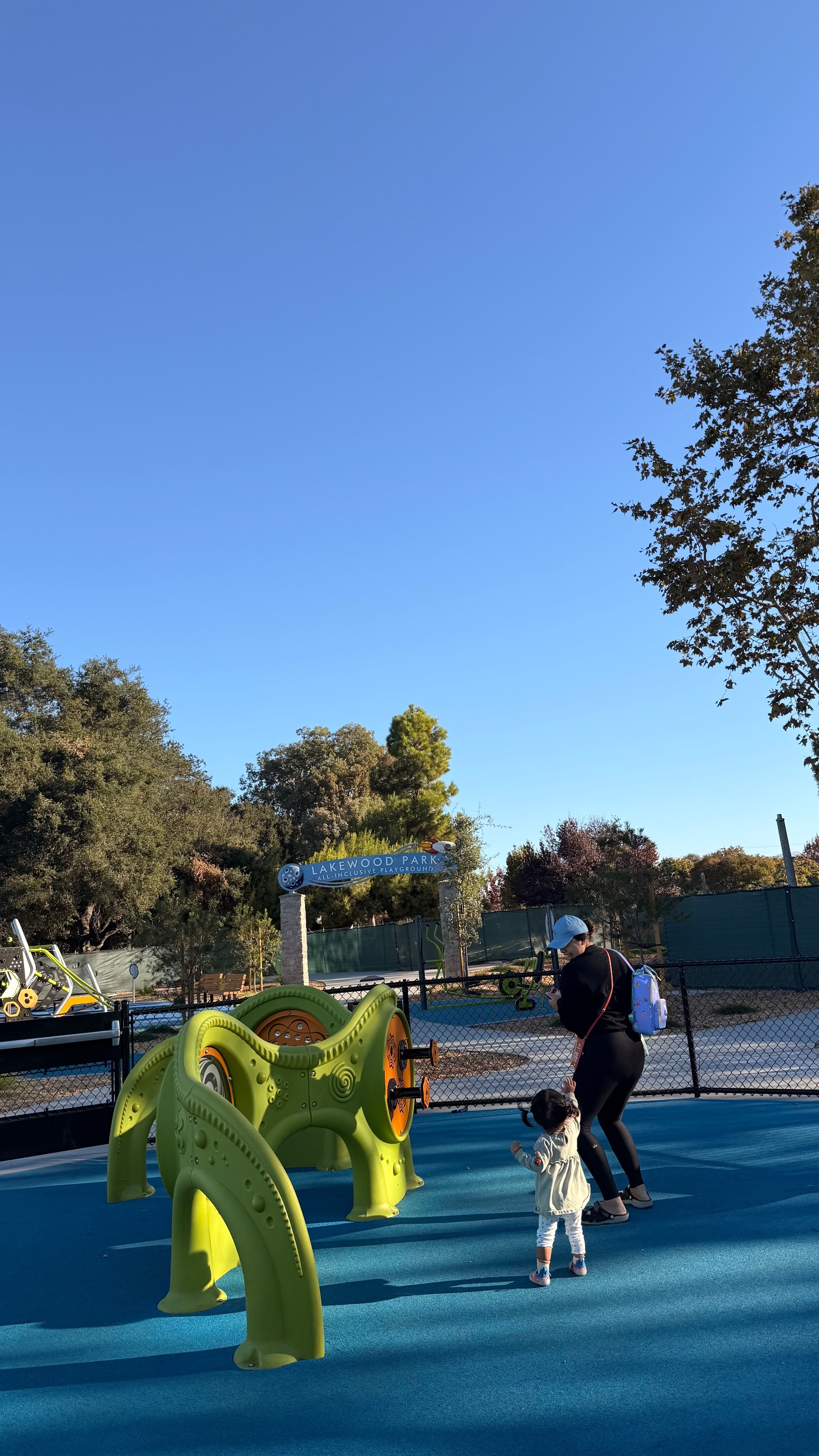 Lakewood Park — Park & playground